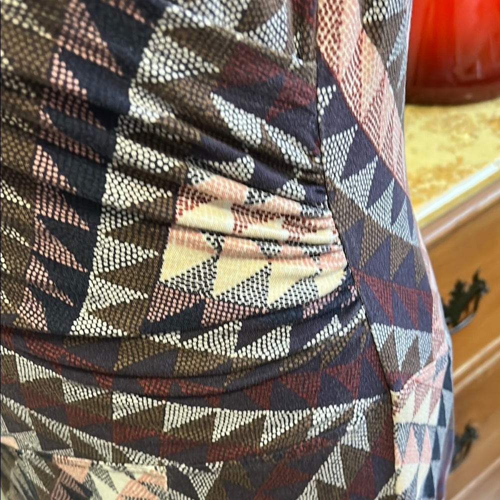 Geometric Patterned Dress - Picture 2 of 16